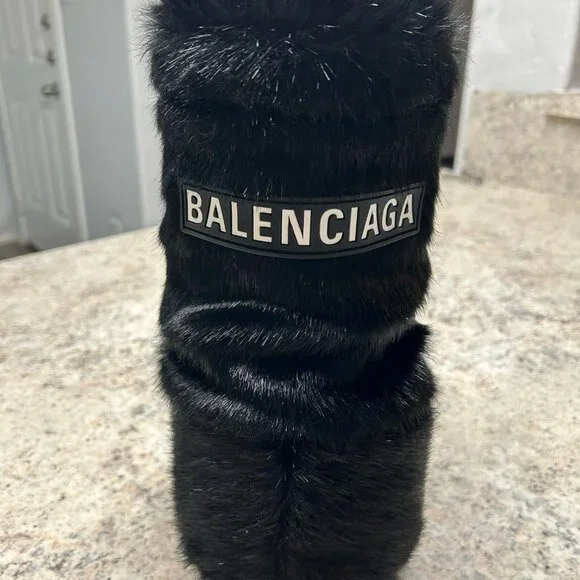 Balenciaga Alaska Fur Boot Black Size 41-42 US 11-11.5 Like New